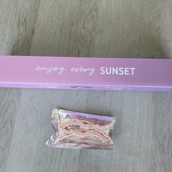 Brand New Beachwaver B1 Rotating Curling Iron Pink Sunset 1” Ceramic Barrel - Picture 2 of 8